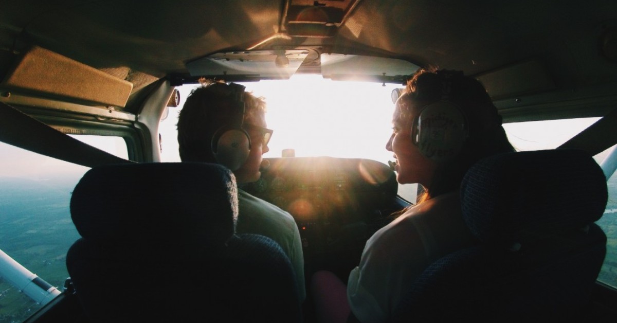 pilots talking aircraft dispatchers